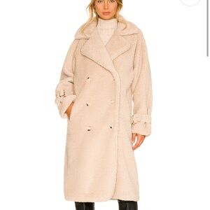 Malani Faux Fur Coat in Beige
LAMARQUE